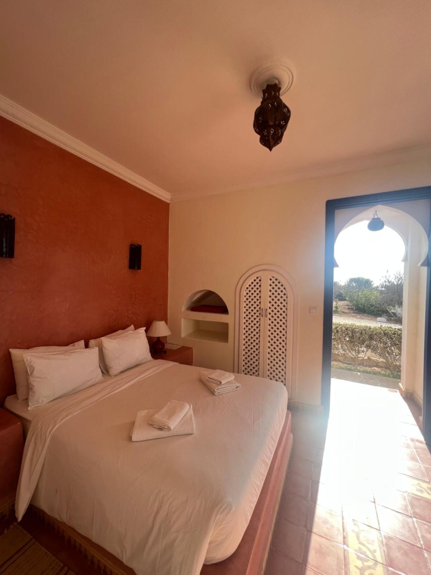 Un The Au Bout Du Monde Hotel Мирлефт Екстериор снимка